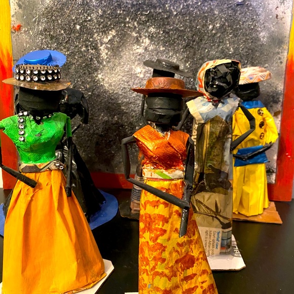 CULTURE DOLLS - Picture 5 of 6